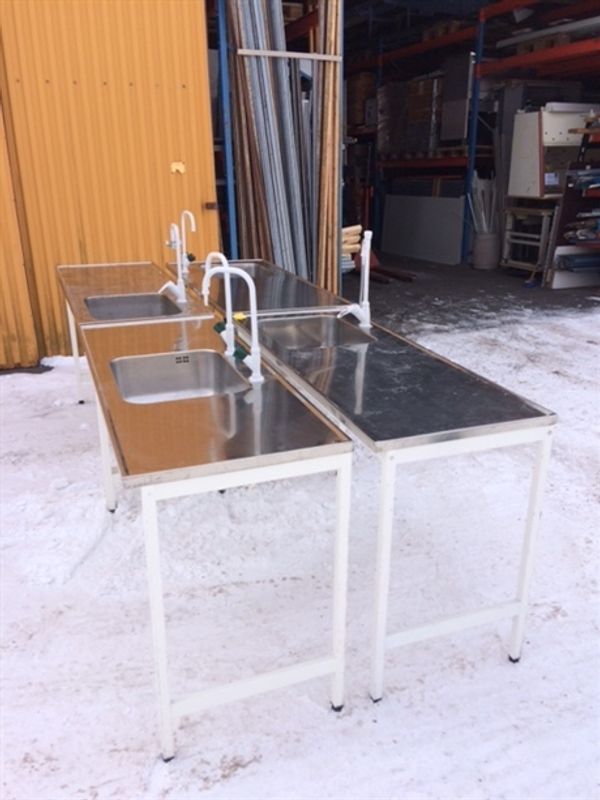 Diskbänk med underrede 1200x600 mm - begagnad
