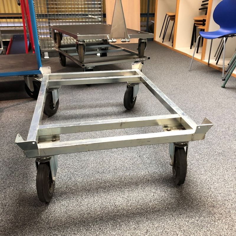 Pallvagn KM217-EP med pallstyrning
