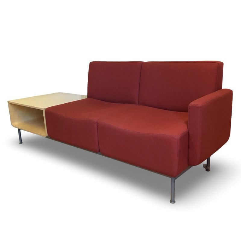 Soffa tvåsits med sidobord ISKU röd -begagnad