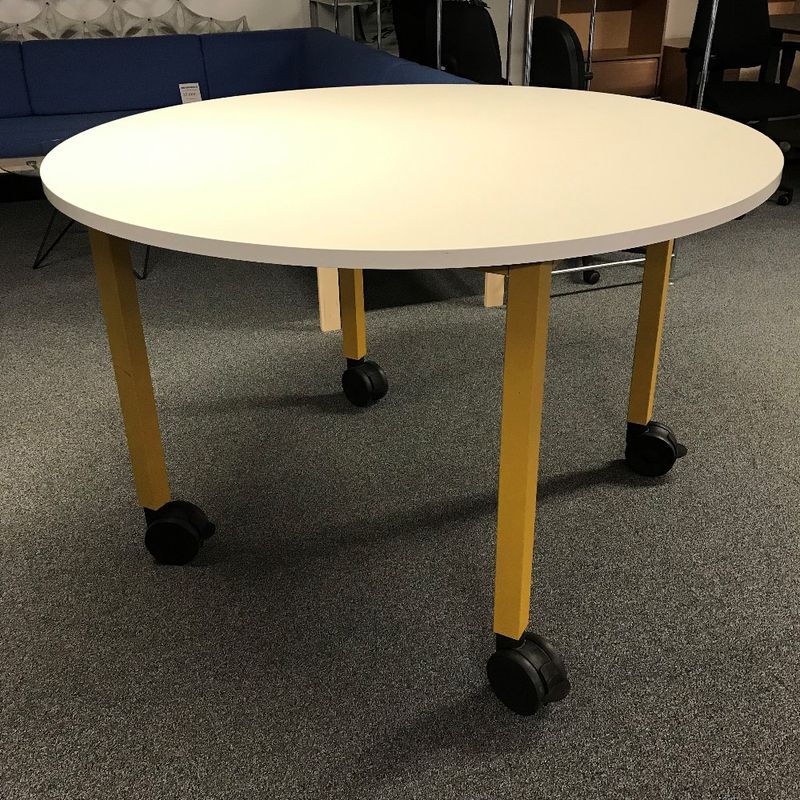 Bord Ø 140 cm Vagabond Project Materia - begagnad