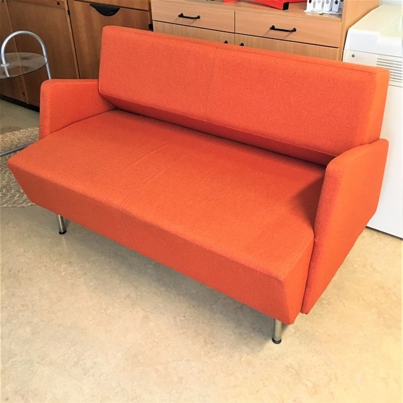 Soffa 2-sits orange - begagnad